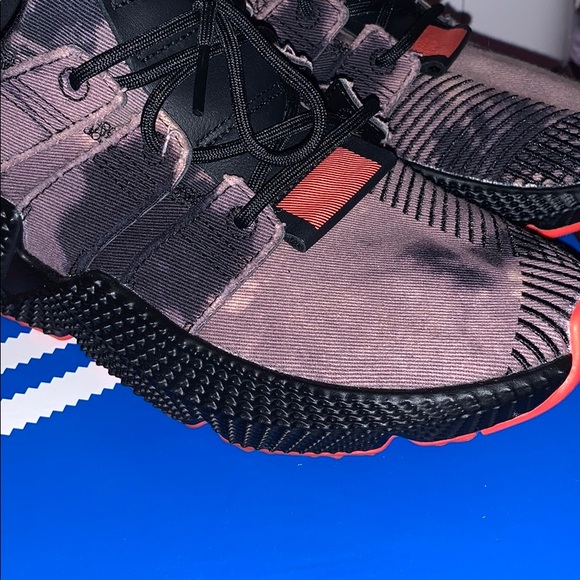 Sale! Adidas shoes - Picture 2 of 7